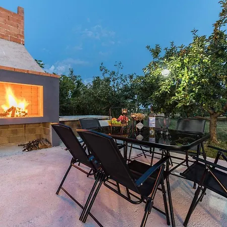 Lejlighed Villa Noemi Holiday Home