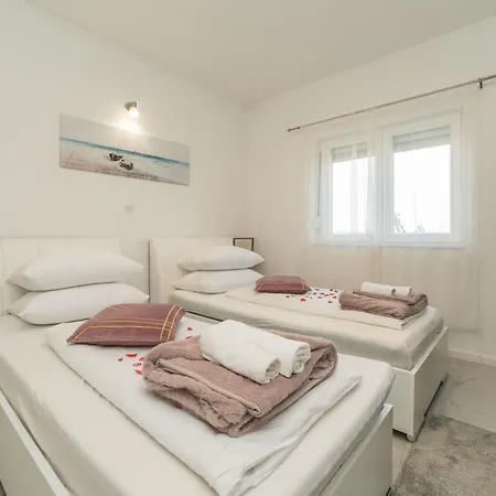 Noemi * Poljica (Zadar)