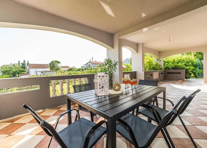 Noemi Lägenhet Poljica (Zadar)